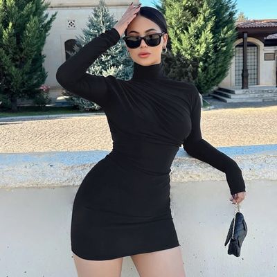 Elegantna Slania Suknia Płytkowa Kolor Solidny Płytkowana Slim Fit Taska Suknia Biodra Spódnica Okrągła szyja