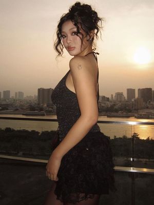 Nowa moda sexy przyprawa haftowana sznurówka szczupła talii płaszcz koloru stałego
